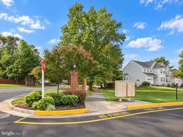 2 REGENCY DR, Stafford, VA 22554