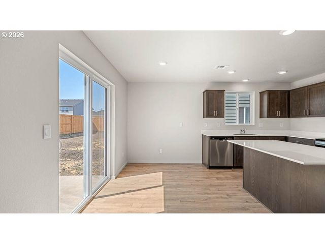 3347 Eden Way, Eugene, OR 97404