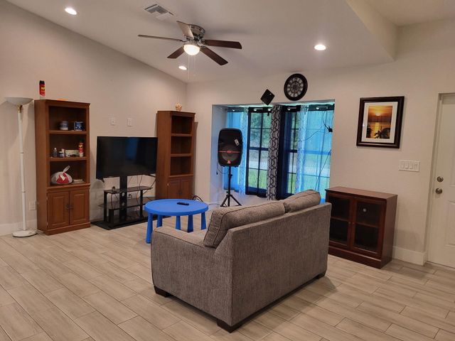 1046 S Cheney Ave Avenue S, Lehigh Acres, FL 33974