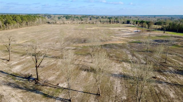 693 County Road 4700, Kennard, TX 75847