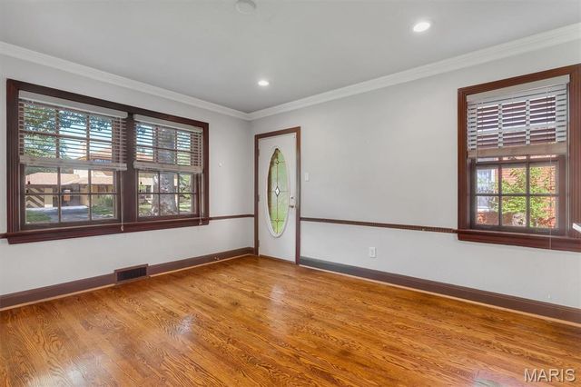 7312 Ravinia Drive, St Louis, MO 63121