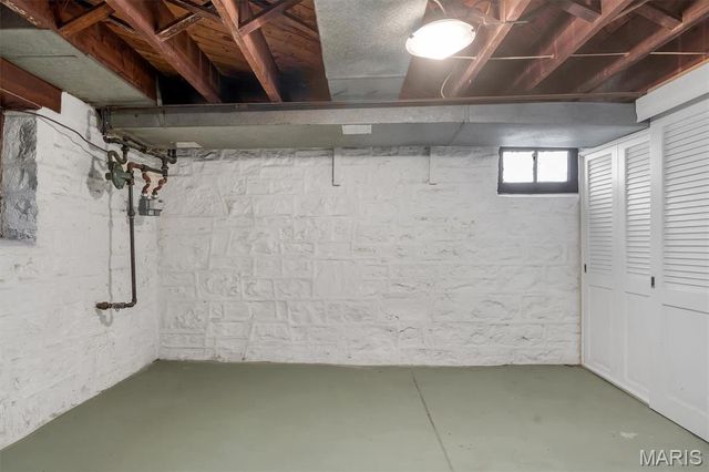 7312 Ravinia Drive, St Louis, MO 63121