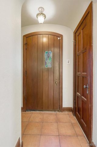 7312 Ravinia Drive, St Louis, MO 63121