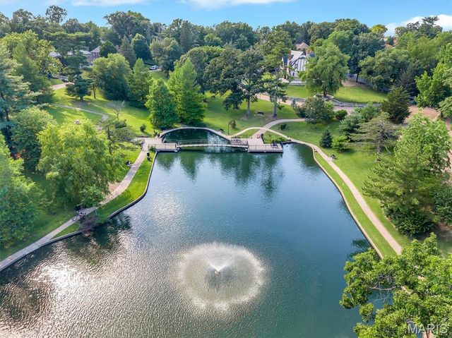 7312 Ravinia Drive, St Louis, MO 63121