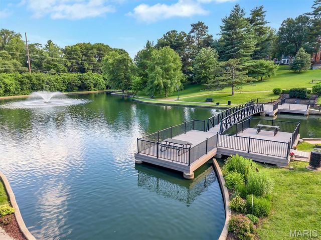 7312 Ravinia Drive, St Louis, MO 63121