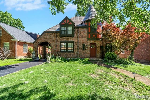 7312 Ravinia Drive, St Louis, MO 63121