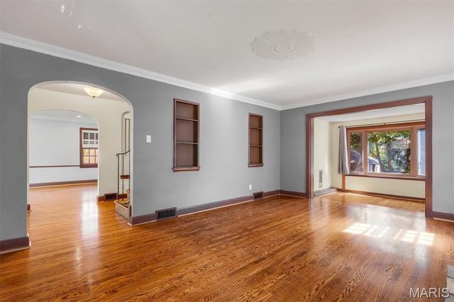 7312 Ravinia Drive, St Louis, MO 63121