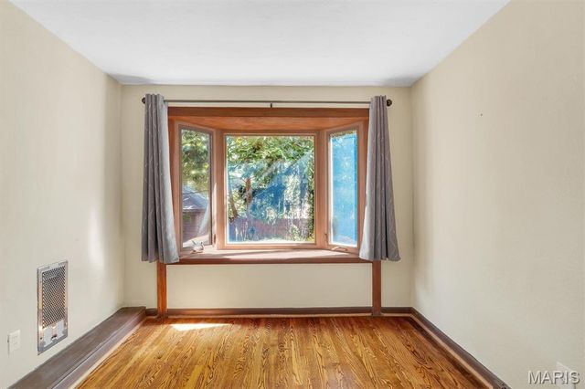 7312 Ravinia Drive, St Louis, MO 63121