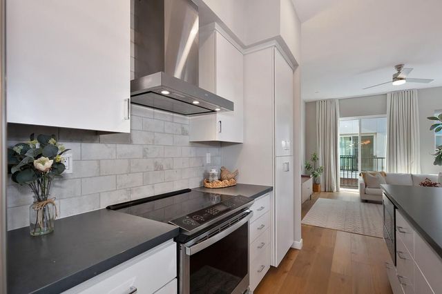 3348 S St, Sacramento, CA 95816