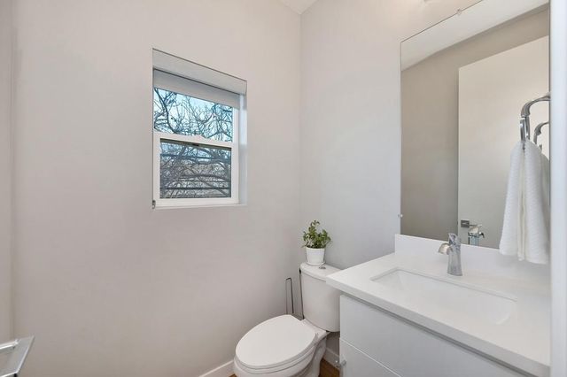 3348 S St, Sacramento, CA 95816