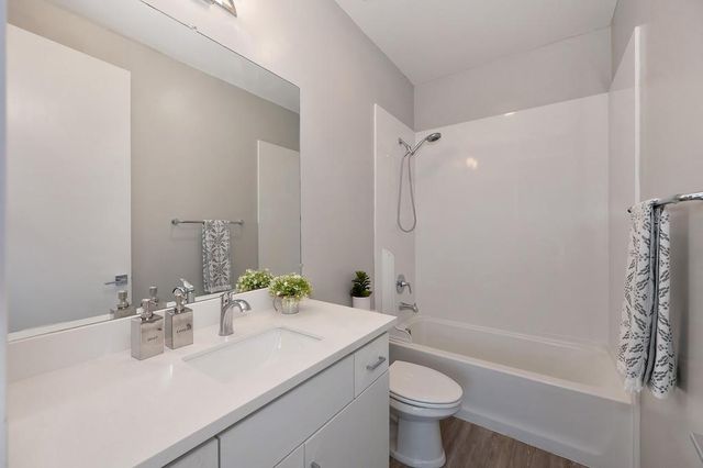 3348 S St, Sacramento, CA 95816