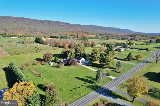 8289 BACK RD, Maurertown, VA 22644
