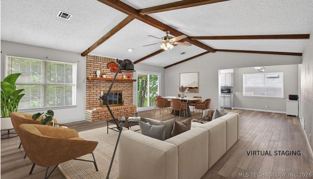 119 Canterbury Court, Bartlesville, OK 74006