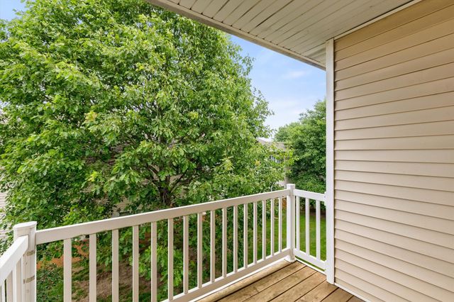 1720 SE LA Grant Parkway 16, Waukee, IA 50263