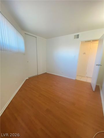3762 Royal Crest Street 6, Las Vegas, NV 89119