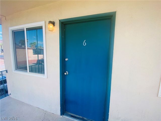 3762 Royal Crest Street 6, Las Vegas, NV 89119