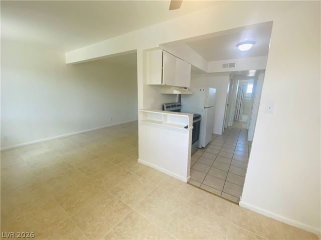 3762 Royal Crest Street 6, Las Vegas, NV 89119