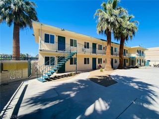 3762 Royal Crest Street 6, Las Vegas, NV 89119
