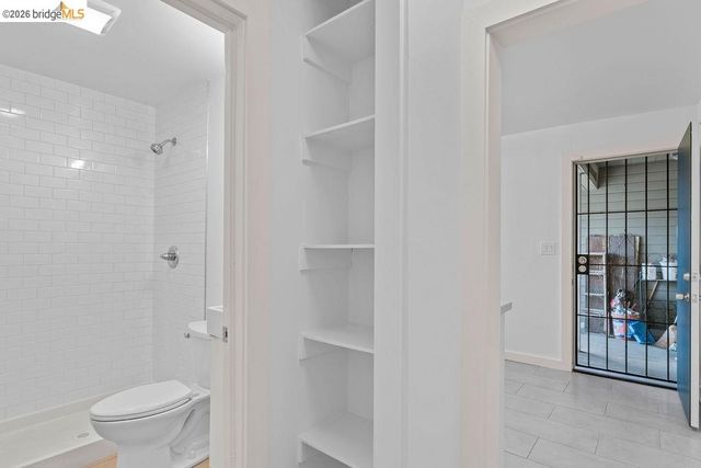 769 17th St, Oakland, CA 94612