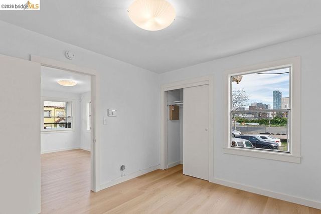 769 17th St, Oakland, CA 94612