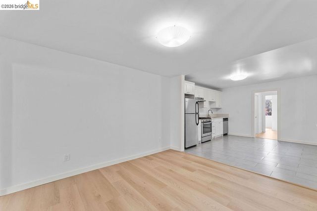 769 17th St, Oakland, CA 94612