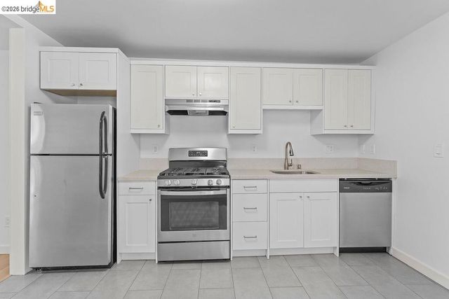 769 17th St, Oakland, CA 94612