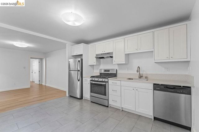 769 17th St, Oakland, CA 94612