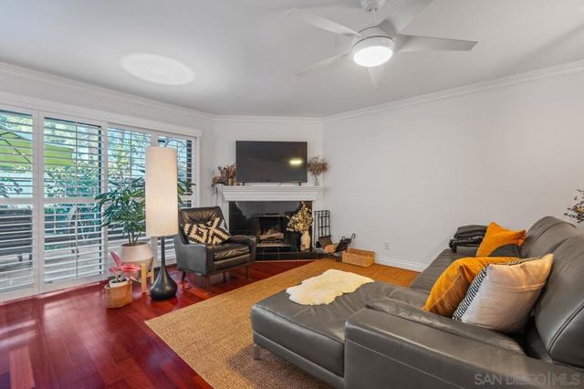 6960 Caminito Curva, San Diego, CA 92119