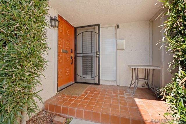 6960 Caminito Curva, San Diego, CA 92119