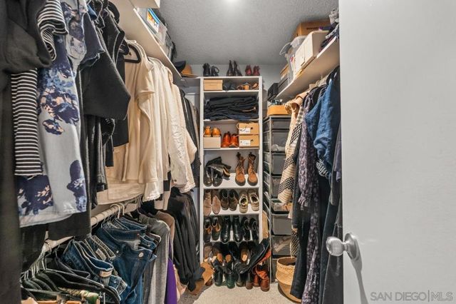 6960 Caminito Curva, San Diego, CA 92119