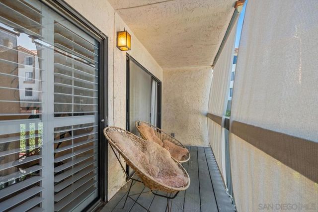 6960 Caminito Curva, San Diego, CA 92119