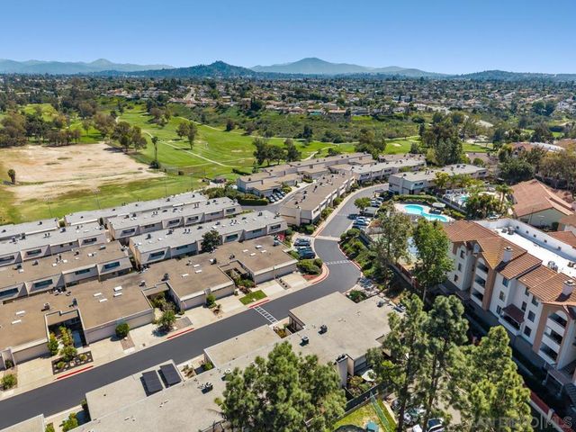 6960 Caminito Curva, San Diego, CA 92119
