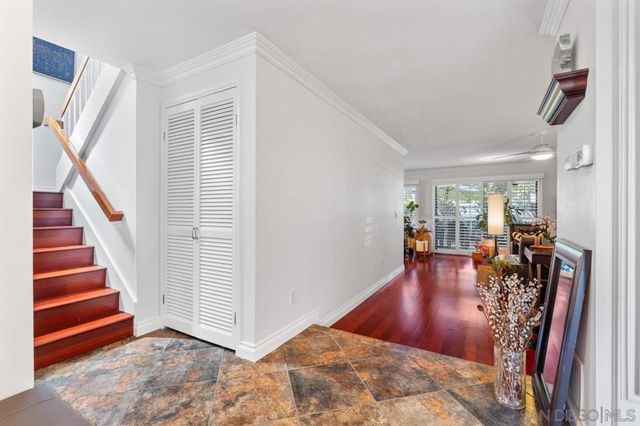6960 Caminito Curva, San Diego, CA 92119