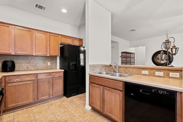 181 Stone Crest BLVD, Buda, TX 78610