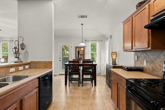 181 Stone Crest BLVD, Buda, TX 78610