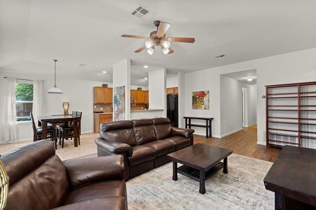 181 Stone Crest BLVD, Buda, TX 78610