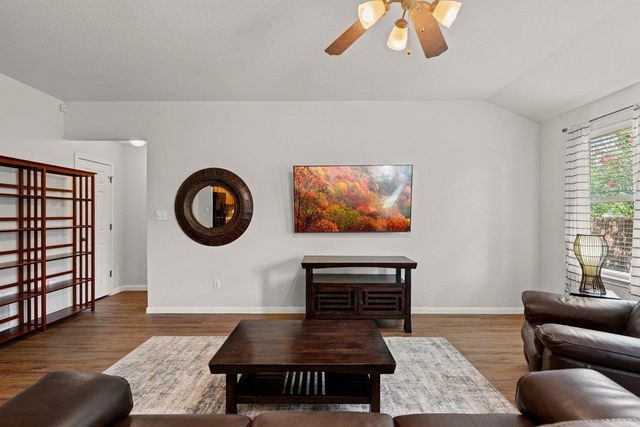 181 Stone Crest BLVD, Buda, TX 78610