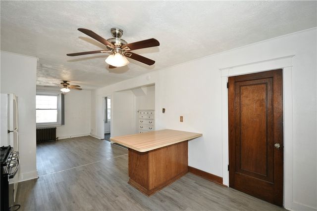 2110 West St, Munhall, PA 15120