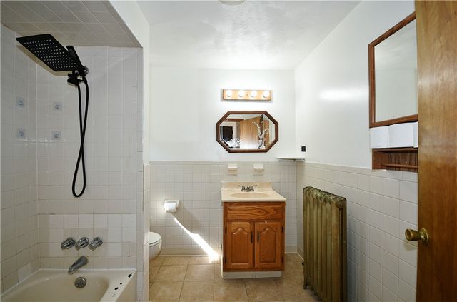 2110 West St, Munhall, PA 15120