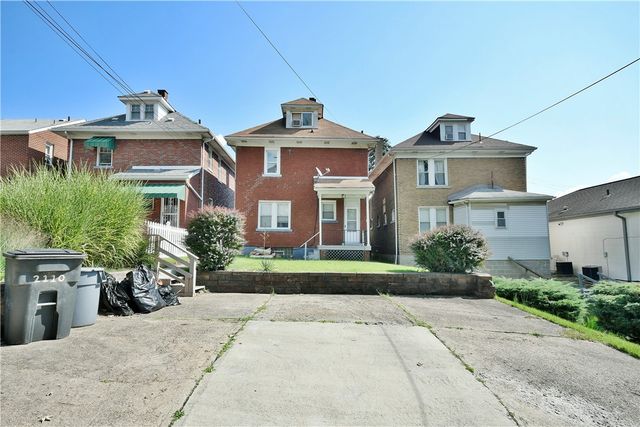 2110 West St, Munhall, PA 15120