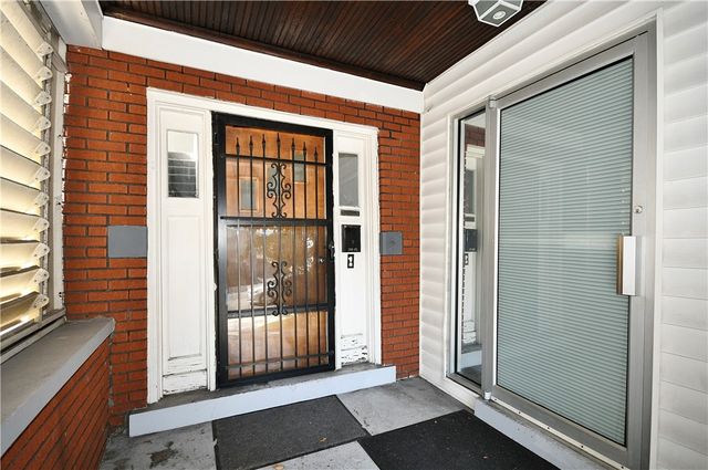 2110 West St, Munhall, PA 15120