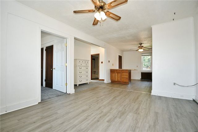 2110 West St, Munhall, PA 15120