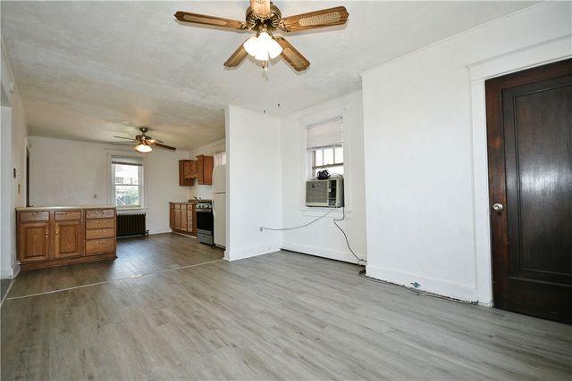 2110 West St, Munhall, PA 15120