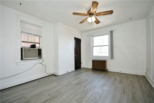 2110 West St, Munhall, PA 15120
