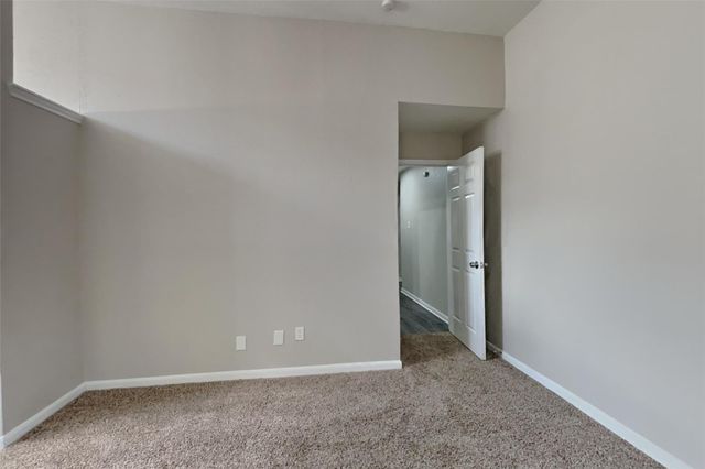 2811 Pineleaf Drive, Sugar Land, TX 77479