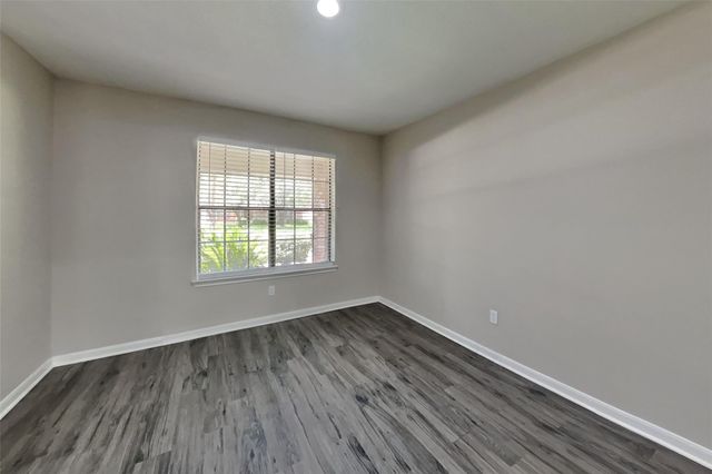 2811 Pineleaf Drive, Sugar Land, TX 77479