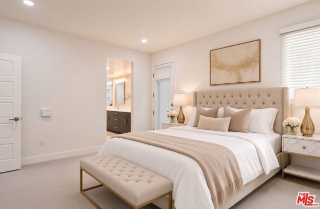 2780 N Wright Lane, Los Angeles, CA 90068
