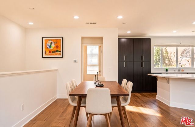 2780 N Wright Lane, Los Angeles, CA 90068