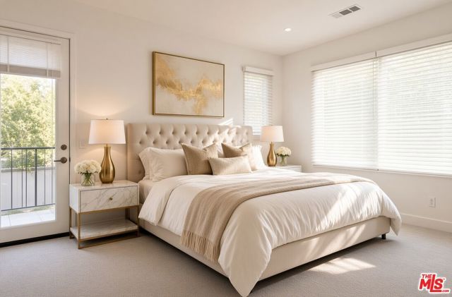2780 N Wright Lane, Los Angeles, CA 90068