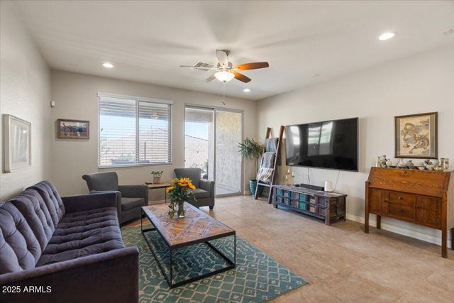 2674 E Cherry Hill Drive, Gilbert, AZ 85298